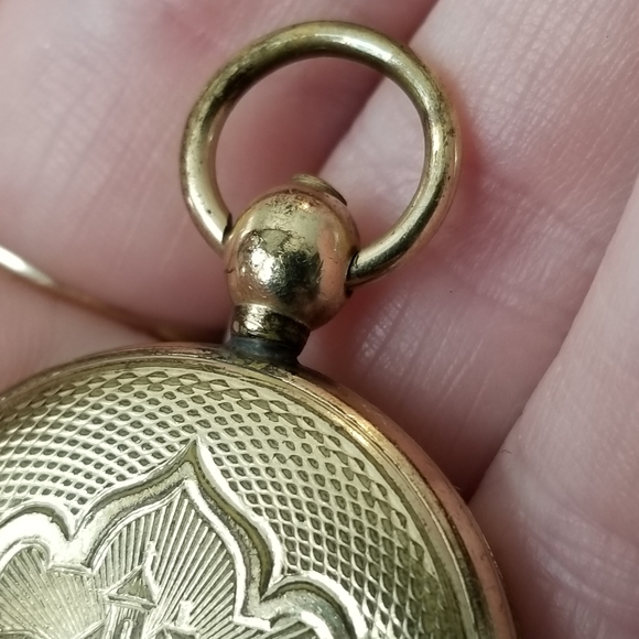 Relisted -Antique Victorian Locket gold tone lake house scene 1800s vintage - Picture 13 of 13